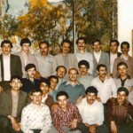 Dostlarıyla...